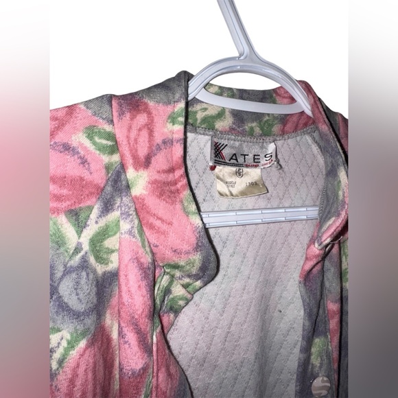 vintage button sweater - Picture 3 of 3